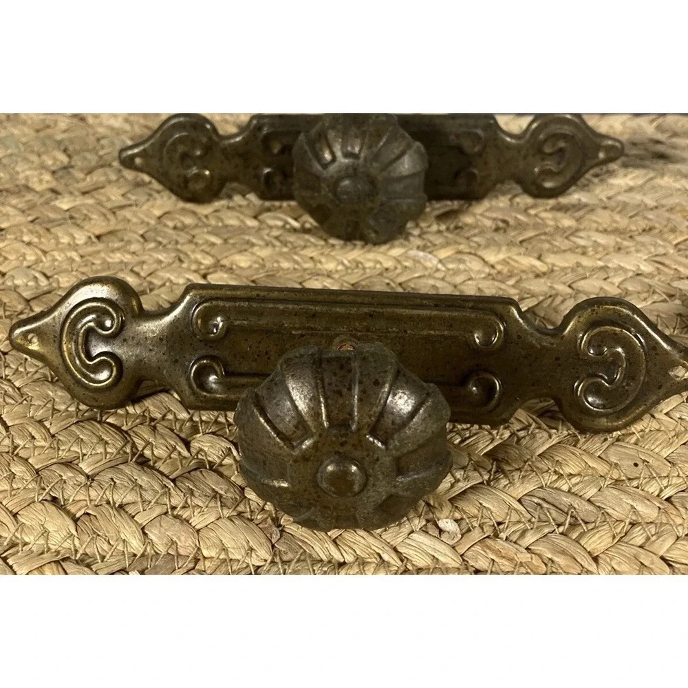 Lot Of 5‎ Vintage Drawer Pulls Brass